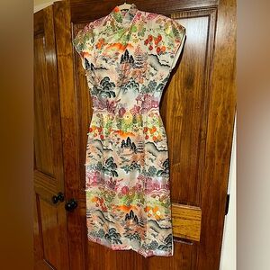 Vintage 1970s Asian Brocade Cheongsam dress - midi dress - size M